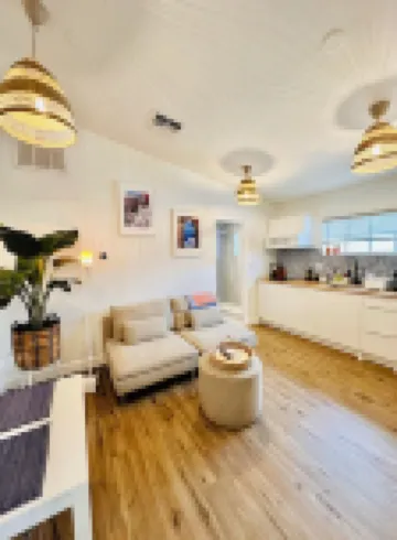 Santorini Cabana in Zephyrhills 澤弗希爾斯酒店