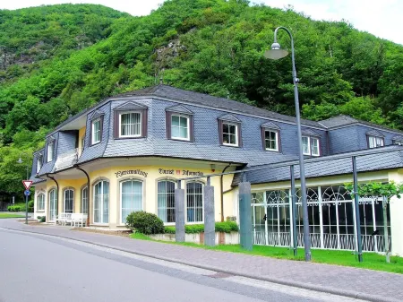 Holiday Apartment Wasserfall in Holiday Home Bad Bertrich Отели рядом с достопримечательностью «Elfengrotte»