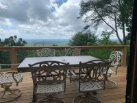 Secluded & Cozy Log Cabin w/Expansive Deck Views