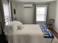 Entire House located 2 miles from Liberty University Campus.  Farm setting.