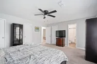 Newly remodeled 4 Bedroom 3 full bath 덴턴 호텔