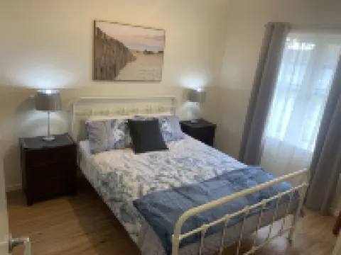 Elmsford Cottage (Warragul) - right in the heart of Gippsland.