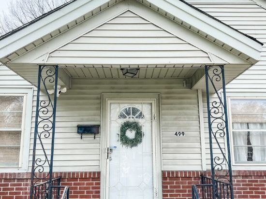 High Point House - amazing location -Sleeps 12!