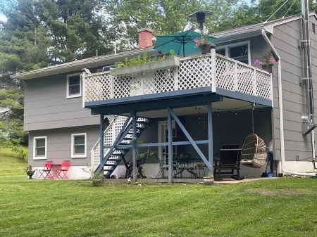 Welcome to our Retreat Haven in Warwick, NY Near Winery&Distilery-1 Hour to NYC! Отели в г. Уорик