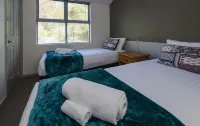 Torbay Seaview – Enjoy Oceanview’s from the spa bath