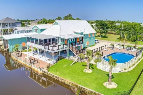 Beach House in the Bay!