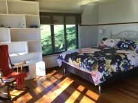 Cabin amongst the trees. Near to beaches and shops. Dog and horse friendly Hotels in der Nähe von Moruya Museum
