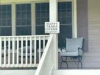 Cozy retreat in Damascus on the AT and Creeper Trail. Pet Friendly! Hotels in Damascus