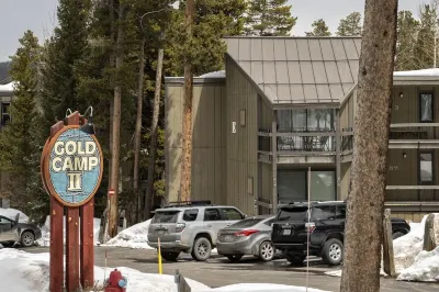 Modern cozy condo located close to ski area and Nordic Center in Breckenridge! Hotels in Peak 8