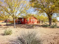 Five Star/ 2Br-1BA / Downtown/ Pet Friendly/ Super Clean/ Hike Palo Duro Canyon Hotels in Canyon