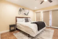 Game Room/ Pool and Jacuzzi Cozy Home in Yuma