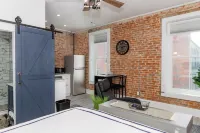 Downtown Studio great for a weekend getaway or longer work stay!