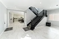 Huge Family Home Near Disneyland & SoCal Beaches