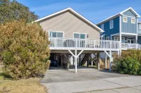 Salty Knights Centrally Located to Beach and Boardwalk