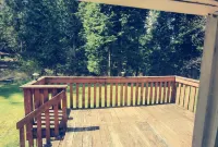 Large Cabin at Rainier Lodge (0.4 miles from entrance) Hotels near Mount Rainier National Park