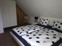 Pure Relaxation! Near Plauer See, Cyclist, Sauna Hotels in Alt Schwerin