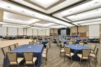 The Lismore Hotel Eau Claire - a DoubleTree by Hilton Hotels in Seymour