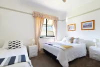 1940" Renovated Cottage in Beautiful Historic Taralga.