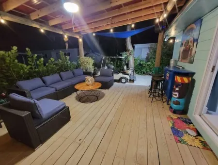 "Villa Valentina" offers you a private tropical beach within our community Отели в г. Ки-Ларго