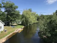 Modern 2 Bedroom 1 Bath Just Steps From The Au Train River