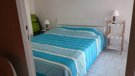 Apartment waterfront luxury building Canet Sud, parking and WIFI access