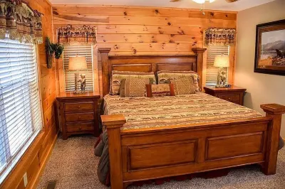 Quiet Mountain Views - Welcome to Wild Turkey Hotels near Wears Valley