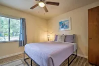 Cute 3 bedroom home w/ massage chair and wifi Hotels near University of Florida