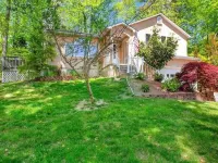 Belle of the Chesapeake Bay Hotels in Calvert County