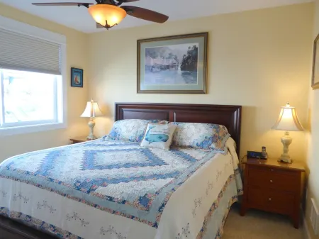 Discounts/Luxury Condo/Upper Floor Oceanfront/Balcony Hot Tub!