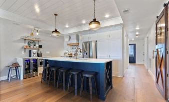 101 | Luxury | Downtown Sister Bay