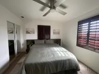 Remodeled cozy family surf house with jacuzzi and pool located near the beach!
