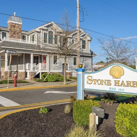 Dog Friendly Townhome in the heart of Stone Harbor