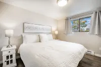 Autumn Whisper: 1Br Hot Tub Near Beach - 102