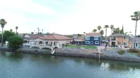Stunning Waterfront 3BR Retreat in Discovery Bay