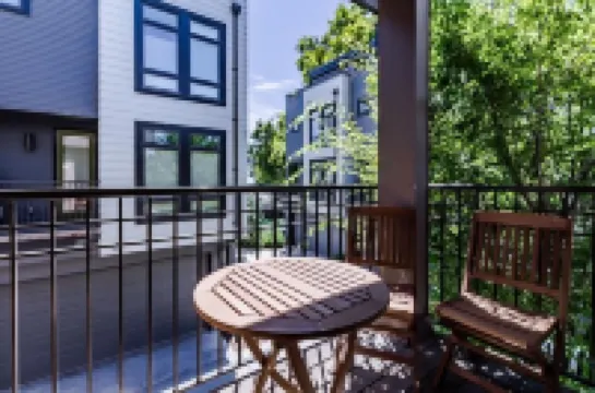 Urban Oasis in Downtown Walla Walla.  Walk to Wine, Restaurants and More!