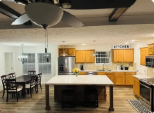 Beautiful, Cozy home in Concord providing a spacious & tranquil retreat