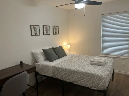 Rustic Farmhouse Home by Magnolia, TCU & Downtown FW