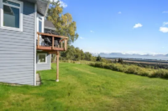 Spacious home w full Kachemak Bay views