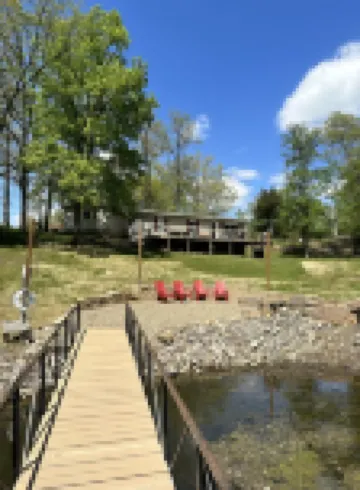 Beautiful Lake Getaway