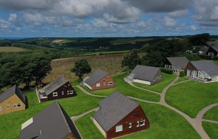 Coombe View Cornwall Holiday Lodge Near Bude. Sea Views. Large Patio Sleeps 6.