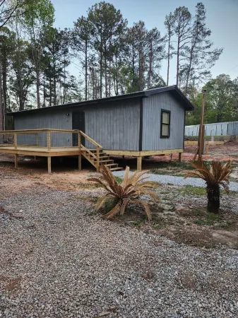 Cozy Cabin Minutes from Lake Martin