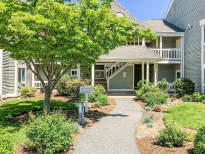 Beachy Unit Overlooking Golf Course Hotel di 