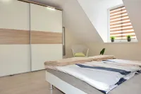 Vacation Apartment Historic Soutyhof 1 Arrive and Feel at Home Saarpolygon附近的飯店