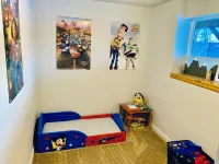 Northern Comfort - private, quiet, lake view, mountains