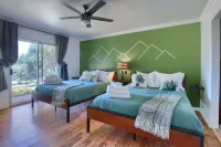 Winters@BOM, Yosemite\BadgerPass, Sleeps 22, Hottub, Movie\Game\Billiards\Play Hotels in Coarsegold