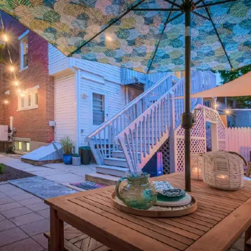 Gorgeous Apt, Pets, Hot Tub & Fire Pit, Walk --> DT Frederick
