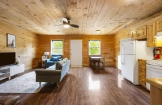 Cozy Riverfront Cabin #1 on the James River! Sleeps 4, #1 of 5 Cabins