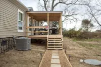 Spacious lake house with 3 bay car port with lights for bass boats! on Lake Fork