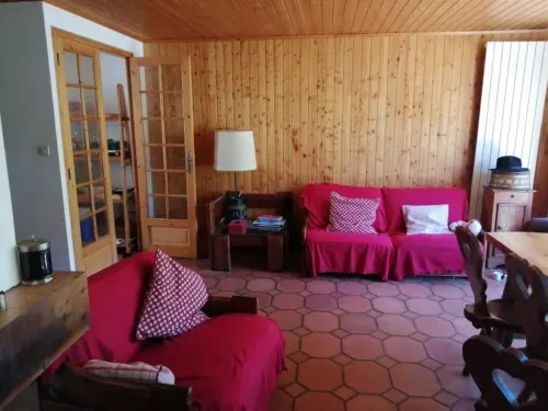 Sun and slopes view - cable car departure - Comfort sleeps 7