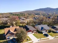 The Best of Huntsville: Mountain View & Attraction.